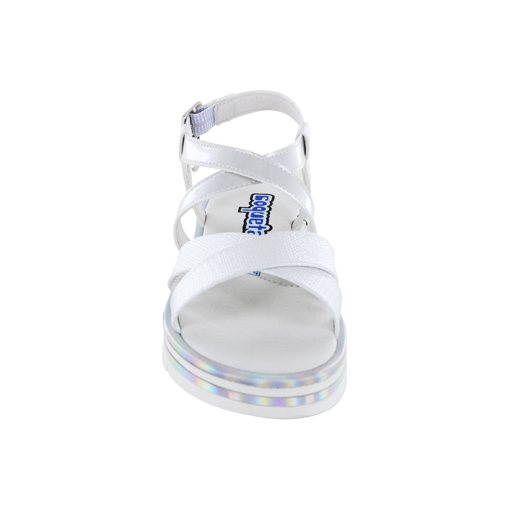 Sandalia Coqueta para niña en sintético perla Valentina con hebilla metálica.