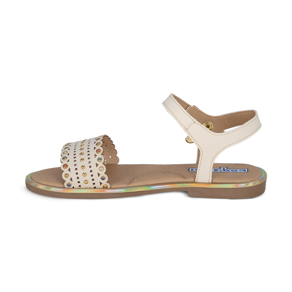 Sandalia Coqueta para niña en sintético beige Yalitza con hebilla