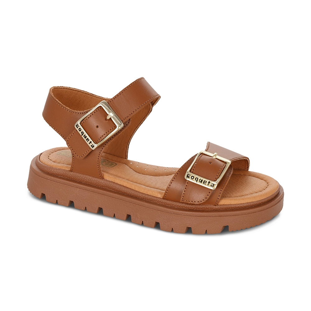 Sandalia Coqueta para niña en piel miel Tomasa con doble hebilla.