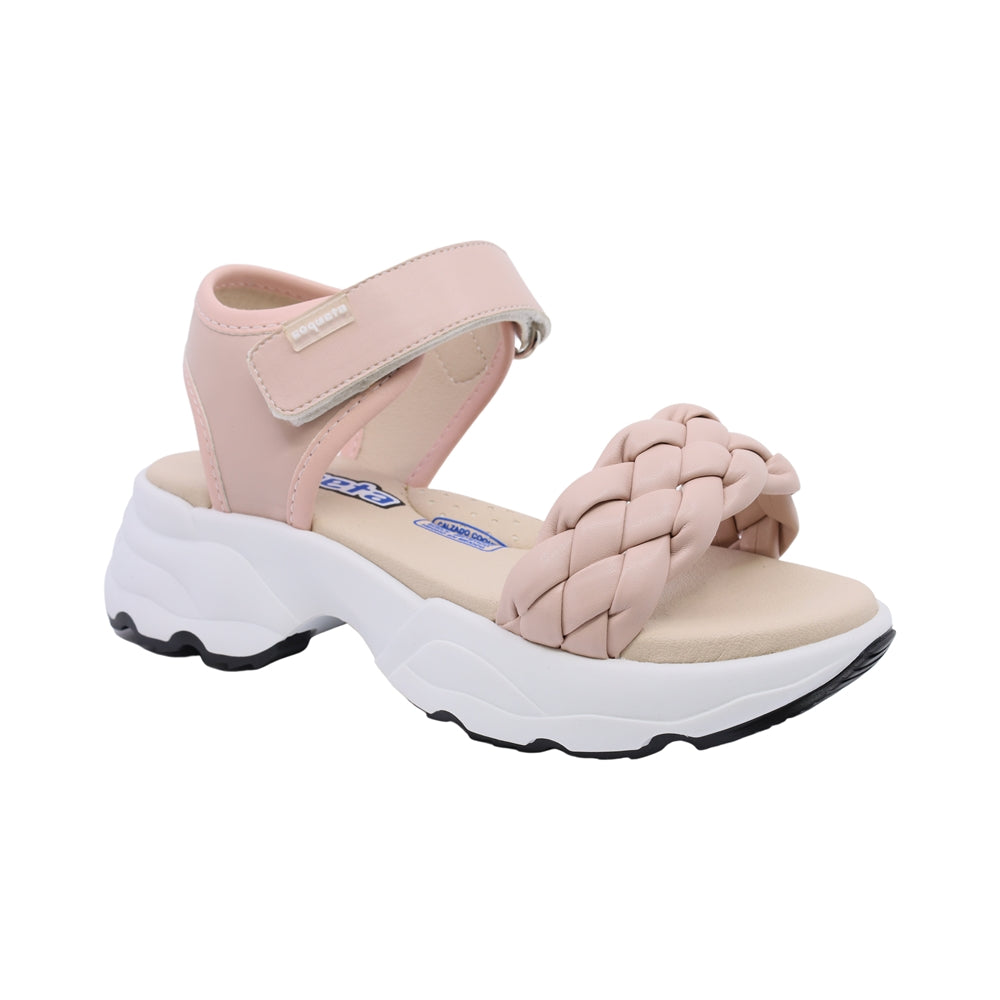 Sandalia Coqueta para niña en sintético beige Salim con tira de contacto.