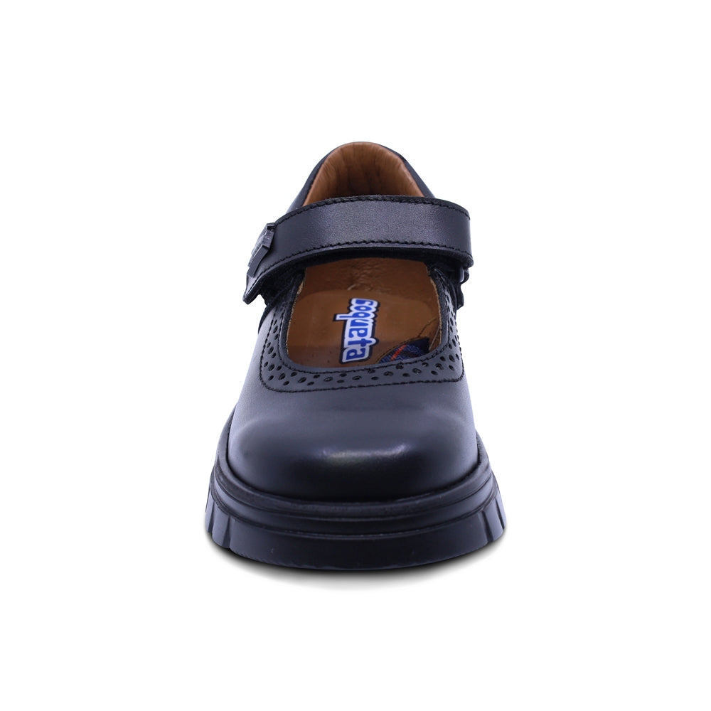 Zapato escolar Coqueta para niña de piel en negro Thunder con detalle perforado