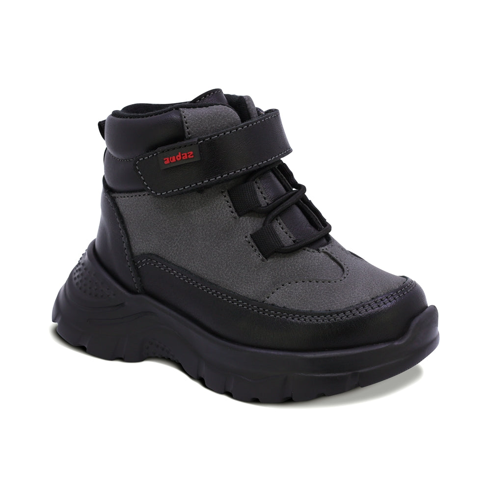 BOTA AUDAZ PARA NIÑO DE PIEL COLOR NEGRO SUELA NEMO CON TIRA DE CONTACTO