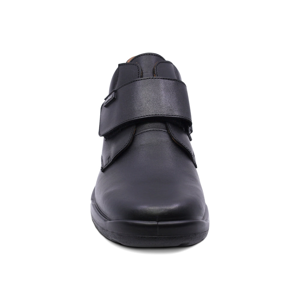 Bota escolar Audaz para niño de piel negro Tadeo con tira de contacto