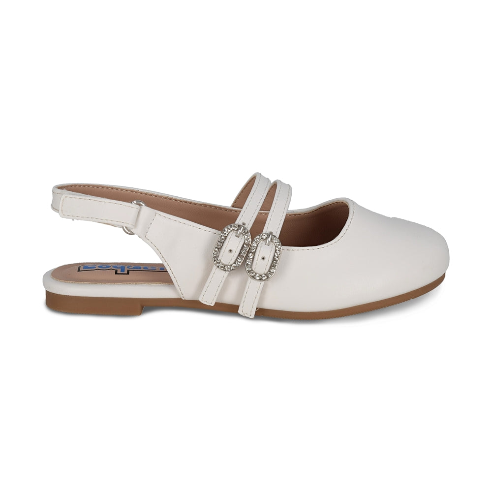 Balerina Coqueta para niña en sintético blanco Praga con hebilla doble.