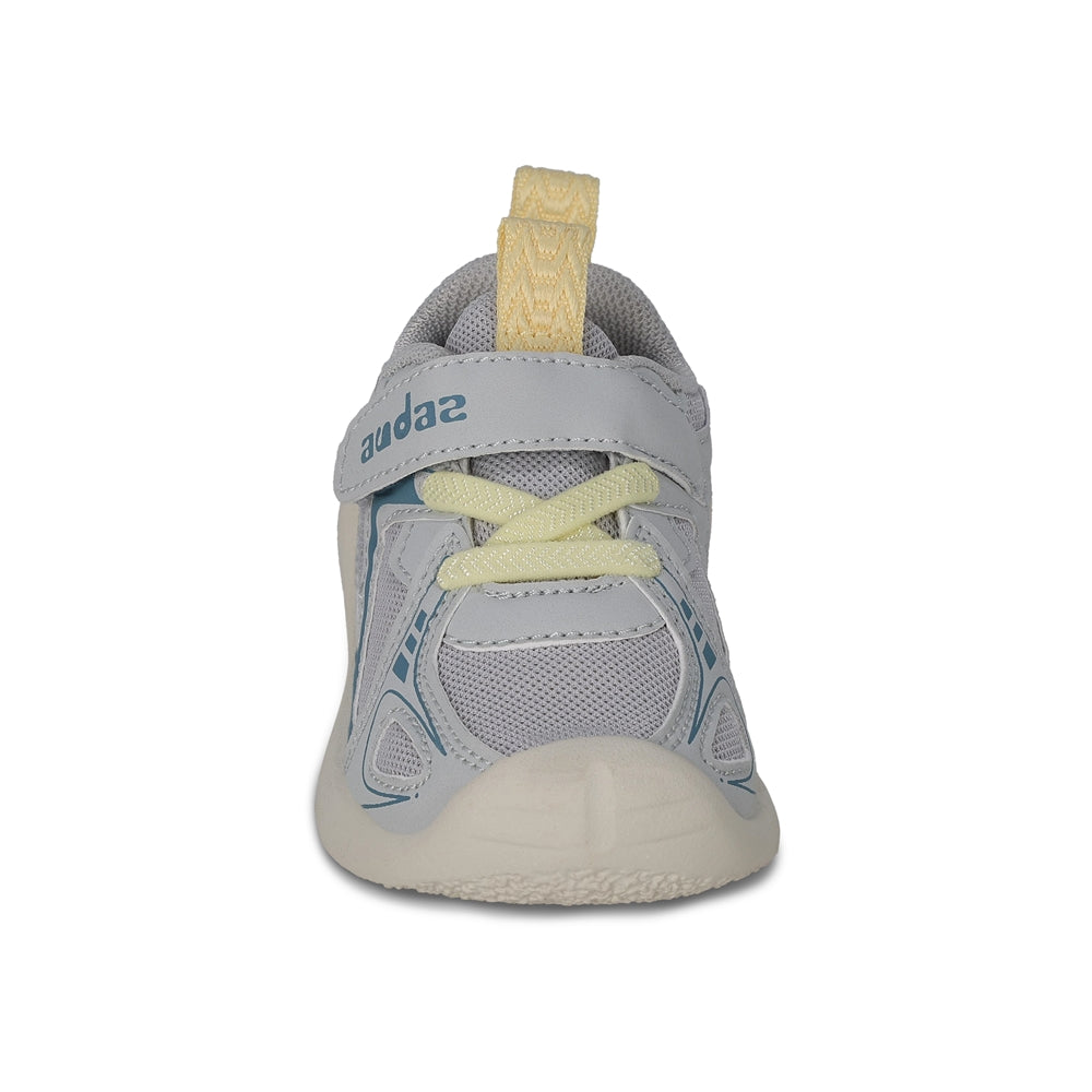 Tenis Audaz para niño en textil gris Luneta con tira de contacto.