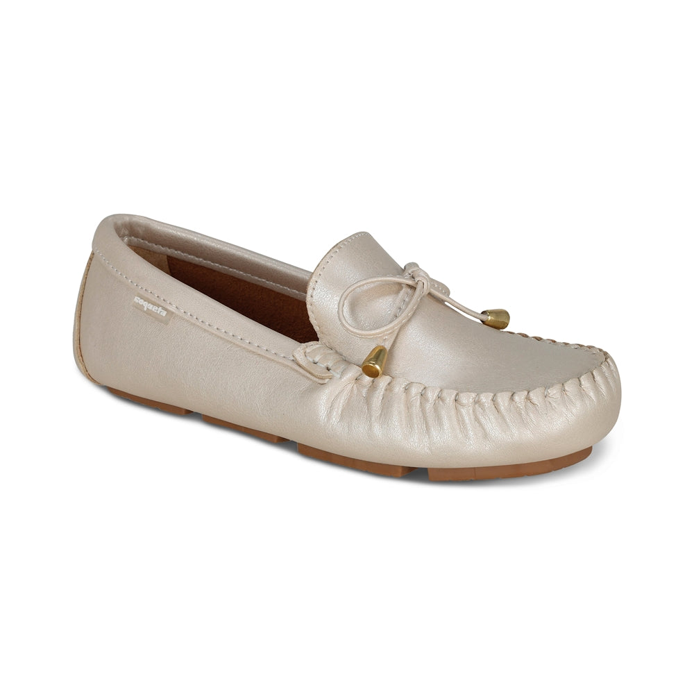 Zapato Coqueta para niña de piel perla Ramiro con suela cómoda