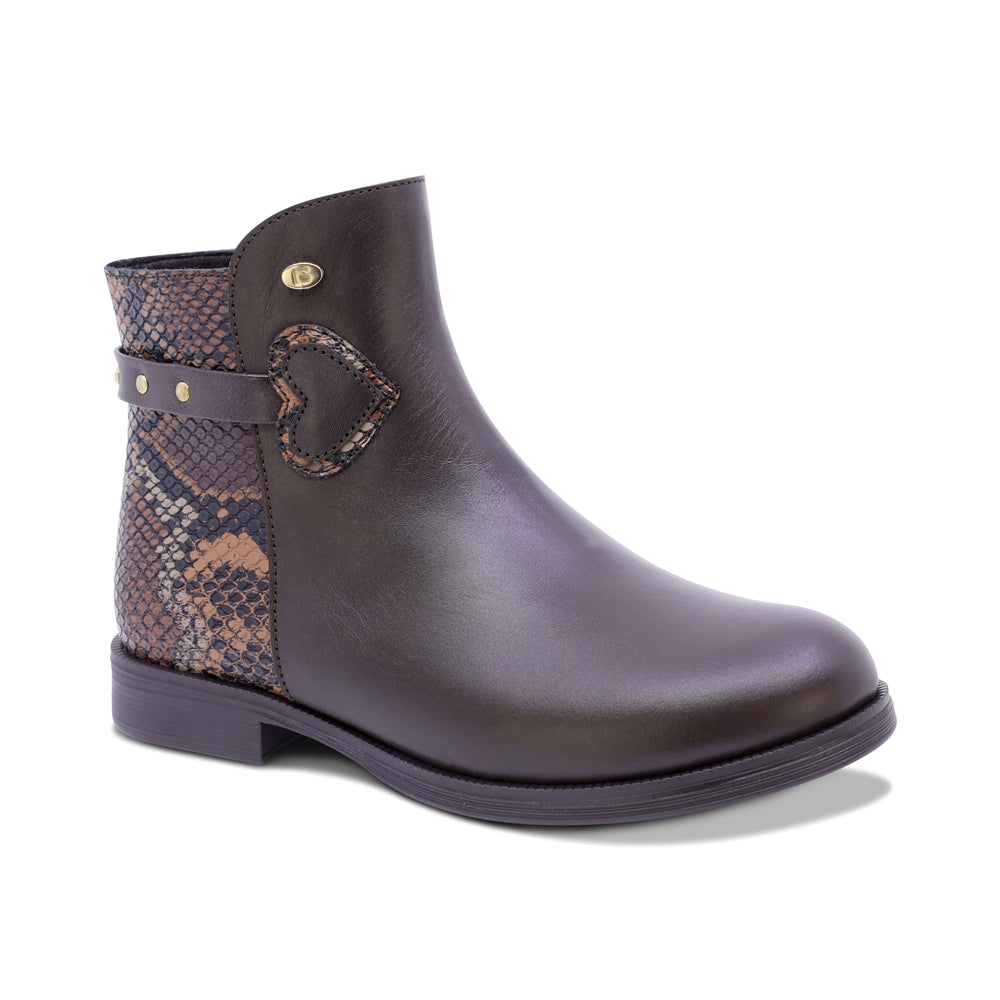 BOTA COQUETA PARA NIÑA DE PIEL COLOR CAFÉ CANUTA CON CIERRE