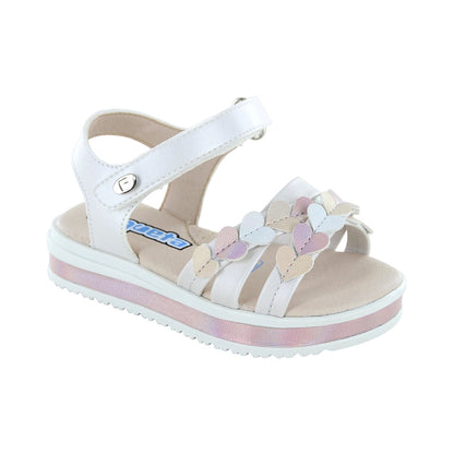 Sandalia Coqueta para niña en sintético perla Casandra con diseño de corazones.