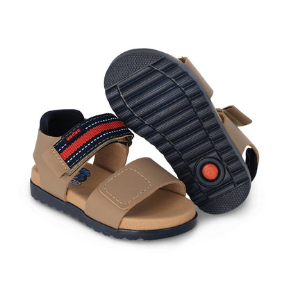 Sandalia Audaz para niño en piel beige Cameron con doble tira de contacto.