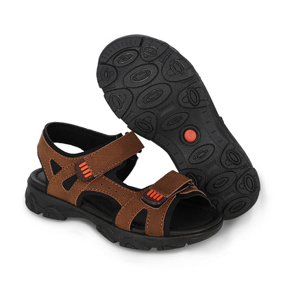 Sandalia Audaz para niño en sintético cafe claro Tapiocca con doble de tira de contacto