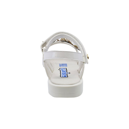 Sandalias Coqueta para niña en charol blanco Rebeca diseño de mariposas