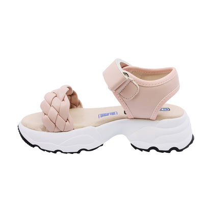 Sandalia Coqueta para niña en sintético beige Salim con tira de contacto.