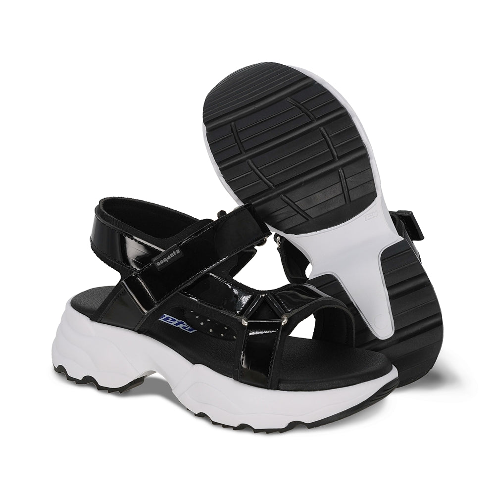 Sandalia Coqueta para niña en charol negro Salim con tira de contacto