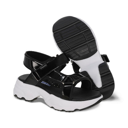 Sandalia Coqueta para niña en charol negro Salim con tira de contacto