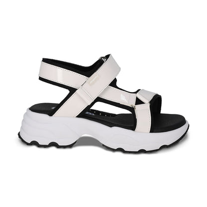 Sandalia Coqueta para niña en charol blanco Salim con tira de contacto