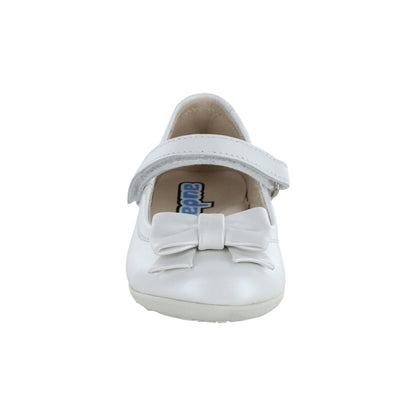 Balerina Coqueta para niña en piel perla Elisa con tira de contacto.