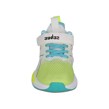 Tenis Audaz para niño en textil verde Rocco con tira de contacto.