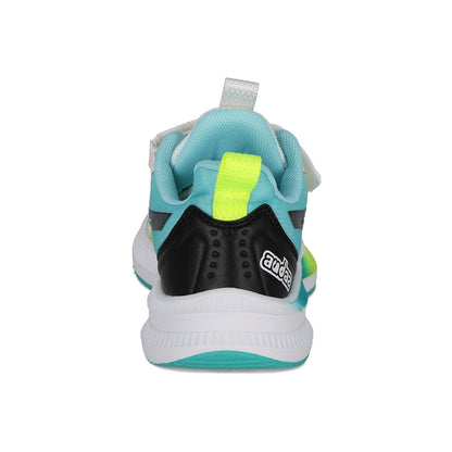 Tenis Audaz para niño en textil verde Rocco con tira de contacto.