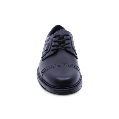 Zapato escolar Audaz para niño de piel negro Adams con diseño perforado