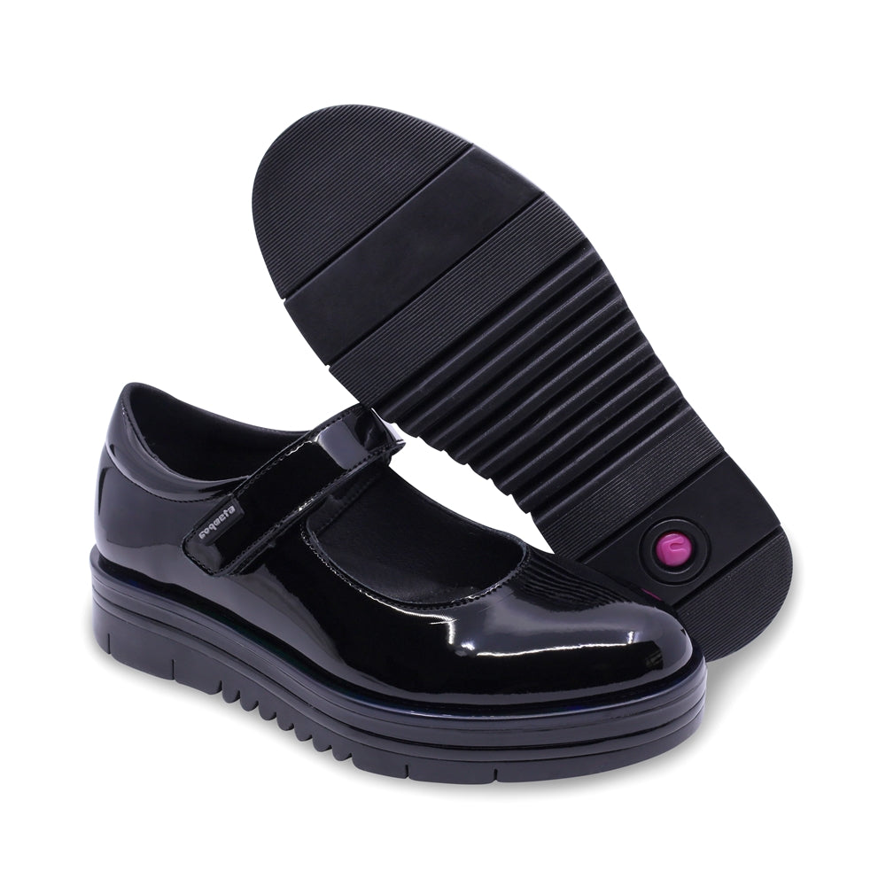 Zapato escolar Coqueta para niña en charol negro Nora con tira de contacto
