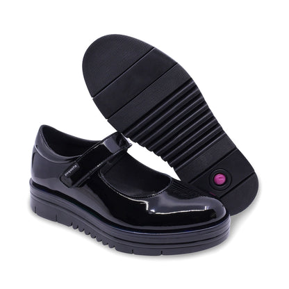 Zapato escolar Coqueta para niña en charol negro Nora con tira de contacto