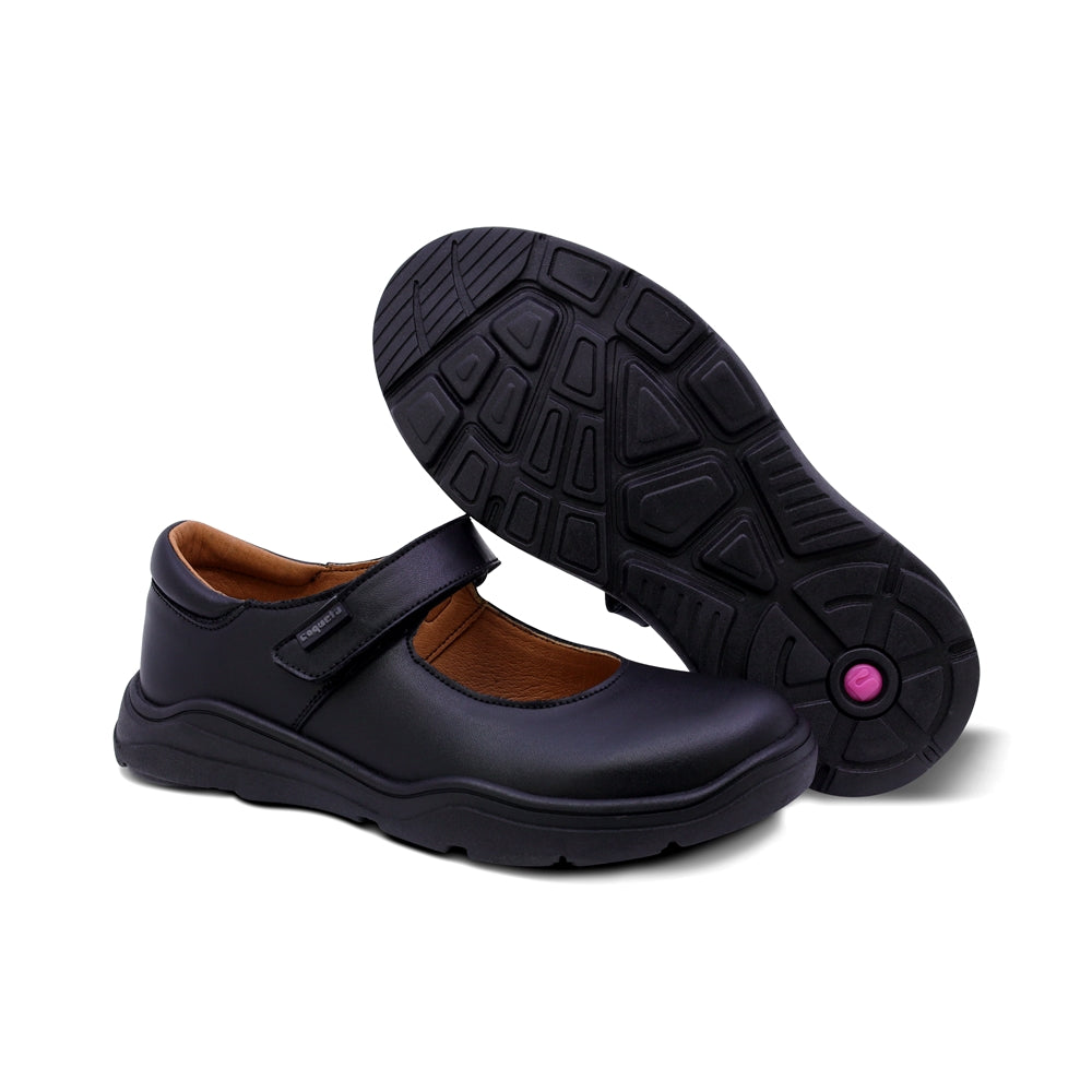 Zapato escolar Coqueta para niña de piel en negro Pilatus con ajuste cómodo