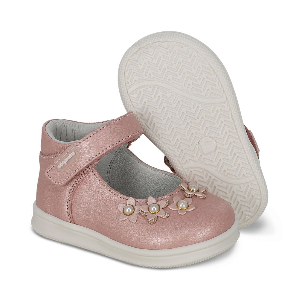 Zapato Coqueta para niña en piel rosa Teddy con tira de contacto.